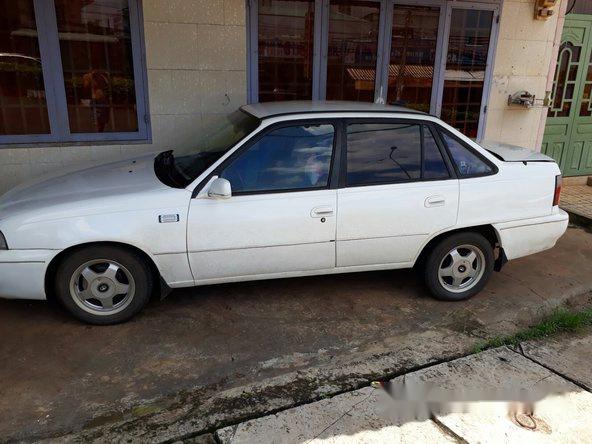 Bán Daewoo Nexia đời 1994, màu trắng số sàn, 70tr