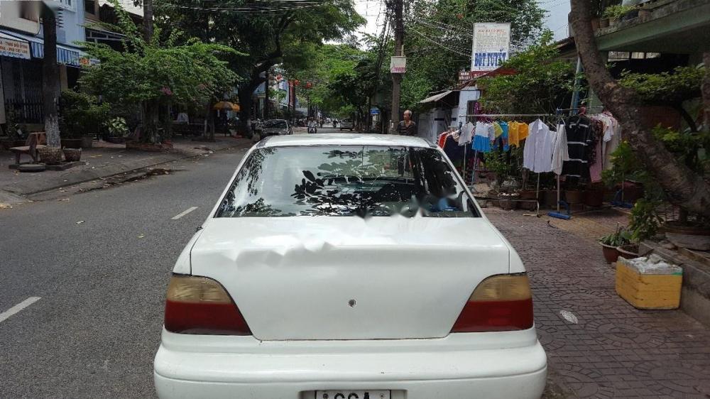 Cần bán gấp Daewoo Cielo đời 1996, màu trắng, nhập khẩu nguyên chiếc số sàn, giá chỉ 40 triệu