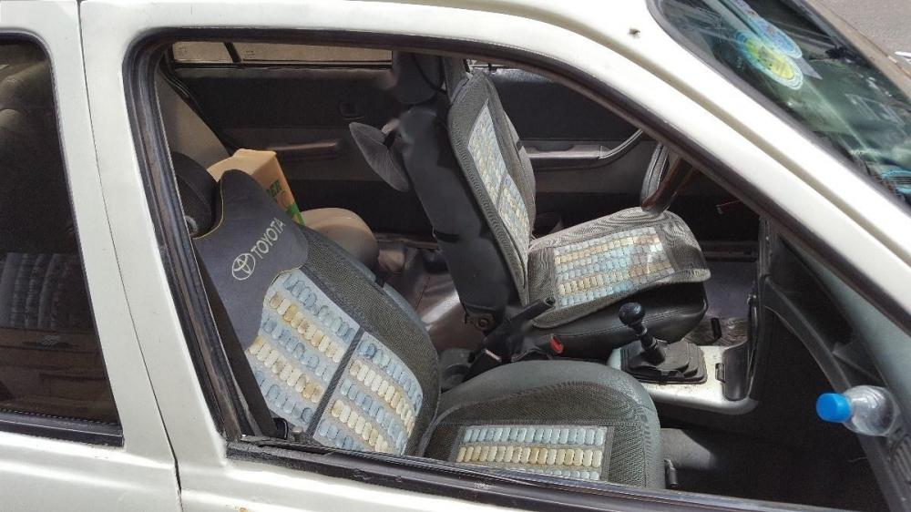 Cần bán gấp Daewoo Cielo đời 1996, màu trắng, nhập khẩu nguyên chiếc số sàn, giá chỉ 40 triệu
