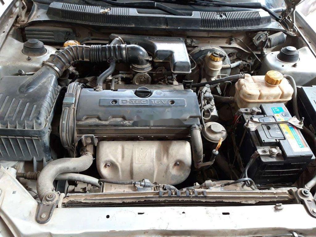 Cần bán Daewoo Nubira ll năm sản xuất 2003, màu bạc
