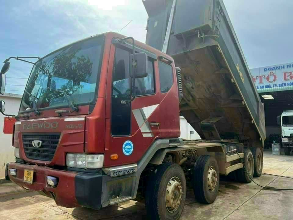 4 chân, loại 8 máy cơ tại Biên Hòa