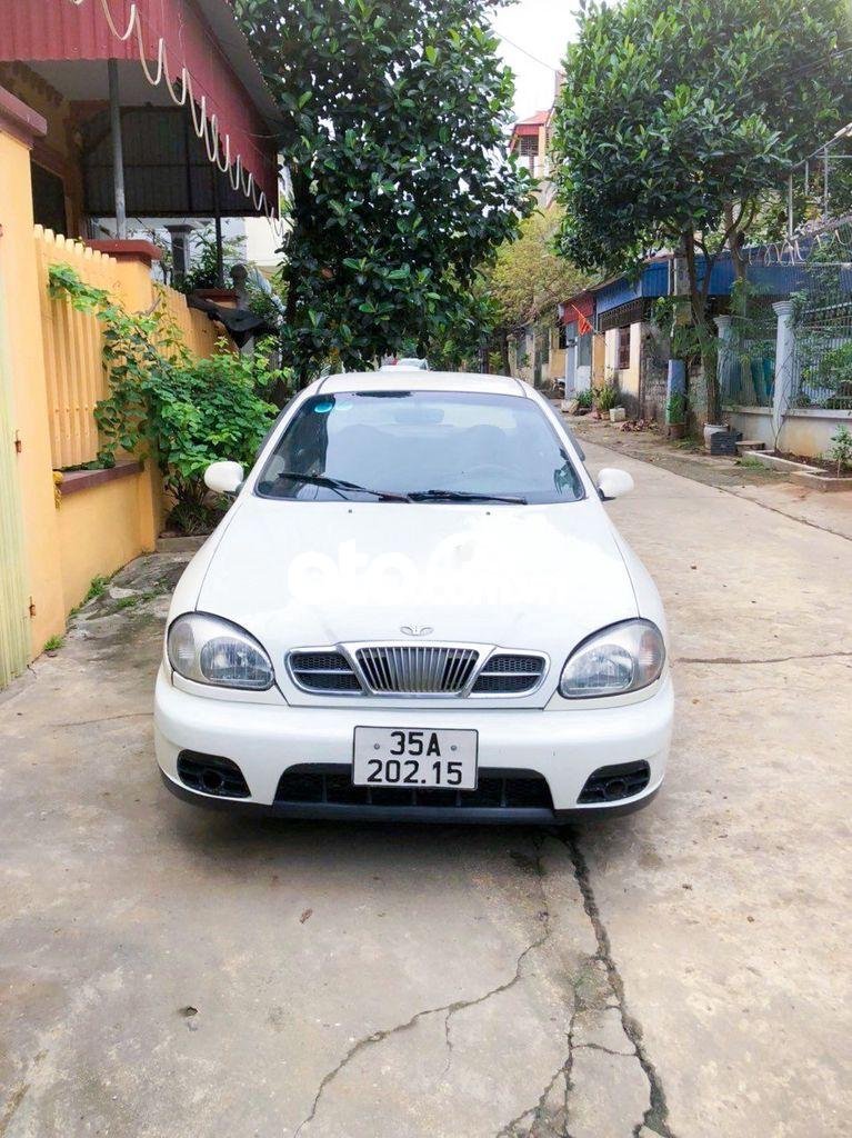 Lanos Daewoo 2001 trắng xe gia đình sử dụng