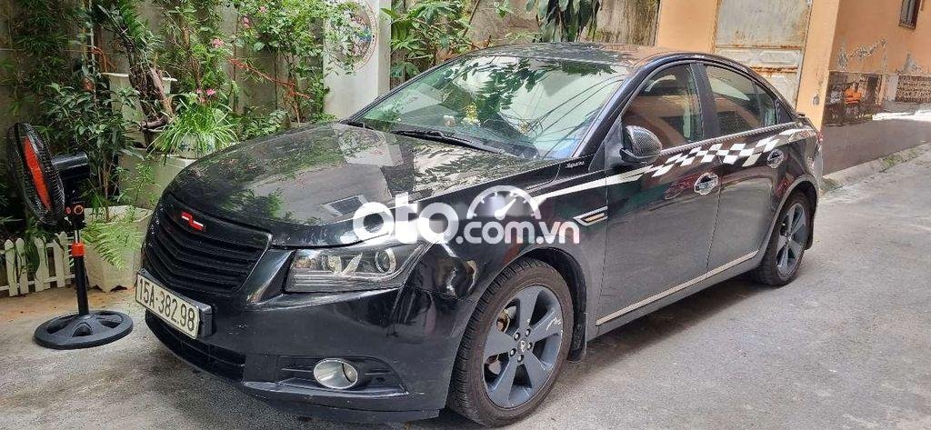 Xe gia đình cần bán