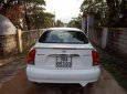 Cần bán gấp Daewoo Lanos đời 2004, màu trắng