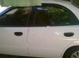 Bán Daewoo Lanos đời 2001, màu trắng, giá chỉ 115 triệu