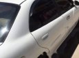 Cần bán gấp Daewoo Nubira sản xuất năm 2002, màu trắng