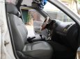 Cần bán gấp Daewoo Nubira II đời 2002, màu trắng 
