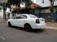 Cần bán gấp Daewoo Nubira II đời 2002, màu trắng 