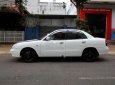 Cần bán gấp Daewoo Nubira II đời 2002, màu trắng 