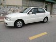 Bán xe Daewoo Lanos sản xuất 2004, màu trắng, sửa chữa bảo dưỡng cẩn thận nên đi rất sướng