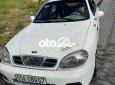 Cần bán gấp Daewoo Lanos sản xuất năm 2001, màu trắng, nhập khẩu nguyên chiếc