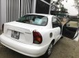 Cần bán gấp Daewoo Lanos sản xuất năm 2002, màu trắng, xe nhập