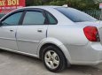 Cần bán gấp Daewoo Lacetti MT năm 2005, màu bạc xe gia đình