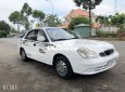 Màu trắng xe gia đình