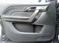 Xe màu đen quyền lực, giá chỉ 468tr