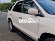 Một chủ từ đầu hàng hiếm