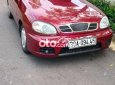 Xe màu đỏ