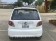 Xe màu trắng