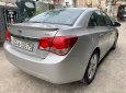 Xe màu bạc