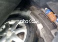 Nhà mình cần bán chiếc xe đang đi