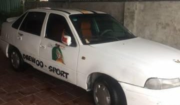 Bán xe Daewoo Cielo đời 1997, màu trắng 