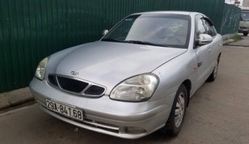 Bán xe cũ Daewoo Nubira 1.6 MT đời 2002, màu bạc, giá tốt