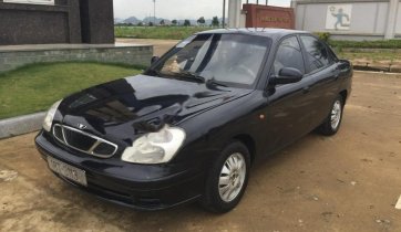 Bán Daewoo Nubira 1.6MT đời 2002, màu đen, giá 89tr