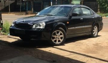 Cần bán lại xe Daewoo Magnus 2.0 MT đời 2004