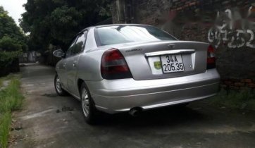 Bán ô tô Daewoo Nubira đời 2004, màu bạc