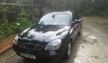 Cần bán Daewoo Nubira đời 2003, màu đen