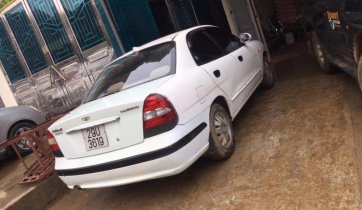 Bán Daewoo Nubira 1.6MT đời 2004, màu trắng, nhập khẩu, 96 triệu