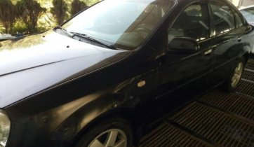 Bán xe Daewoo Nubira đời 2002, màu đen xe gia đình