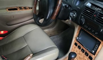 Bán Daewoo Magnus 2.5 đời 2005, màu đen, xe nhập