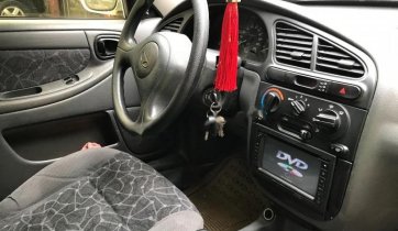 Bán Daewoo Lanos đời 2005, màu trắng