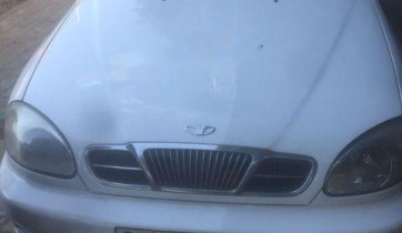 Bán Daewoo Lanos sản xuất năm 2000, màu trắng chính chủ, giá tốt