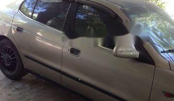 Cần bán Daewoo Leganza sản xuất năm 2001, màu bạc, 95tr