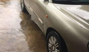 Cần bán lại xe Daewoo Nubira sản xuất năm 2001 giá cạnh tranh