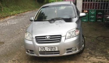 Cần bán Daewoo Gentra đời 2009, màu bạc như mới