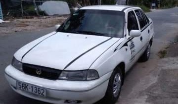 Cần bán Daewoo Cielo đời 1995, màu trắng, nhập khẩu giá cạnh tranh