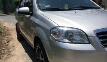 Bán Daewoo Gentra SX đời 2010, màu bạc, số sàn, giá cạnh tranh