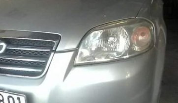Bán Daewoo GentraX năm sản xuất 2006, màu bạc chính chủ