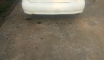 Cần bán gấp Daewoo Lanos sản xuất 2001, màu trắng, giá tốt