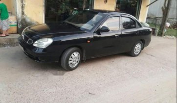 Bán Daewoo Nubira II năm sản xuất 2003, màu đen, giá 89tr