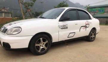 Bán Daewoo Lanos SX 2000, màu trắng, 68tr