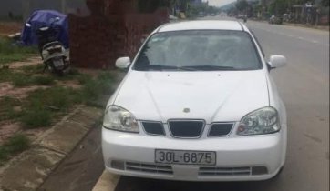 Bán lại xe Daewoo Lacetti sản xuất 2005, màu trắng, xe nhập xe gia đình