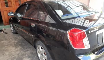 Cần bán Daewoo Lacetti Max đời 2005, màu đen, nhập khẩu  