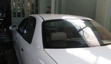 Bán xe Daewoo Nubira 2001, màu trắng, nhập khẩu nguyên chiếc giá cạnh tranh