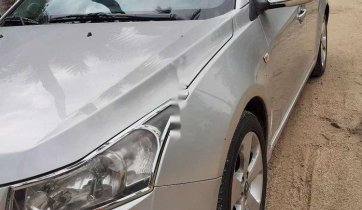 Cần bán gấp Daewoo Lacetti sản xuất năm 2009, màu bạc