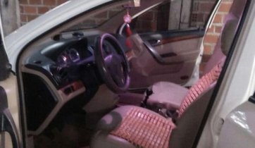 Cần bán xe Daewoo Gentra SX 1.5 MT năm 2008, màu trắng  