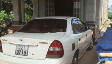 Cần bán Daewoo Nubira đời 2001, màu trắng
